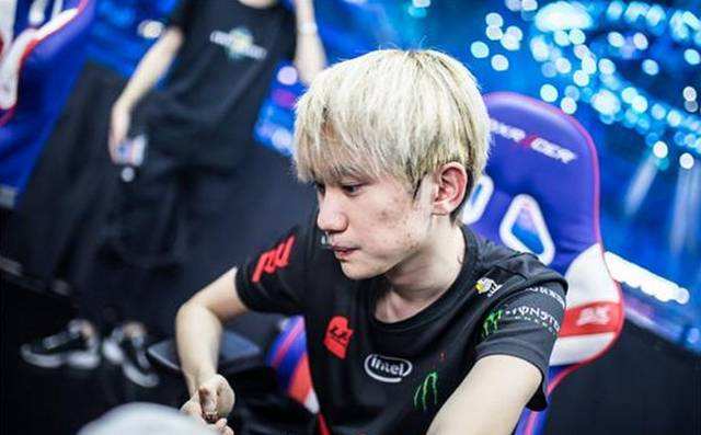 选手为例 选手为例